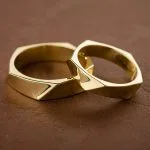 plain-couple-gold-rings