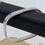 دستبند النگویی طلای چهار ضلعی آینه ای سفید طرح کارتیه برند ، کارتیه لاو ( کارتیه مارلیک)