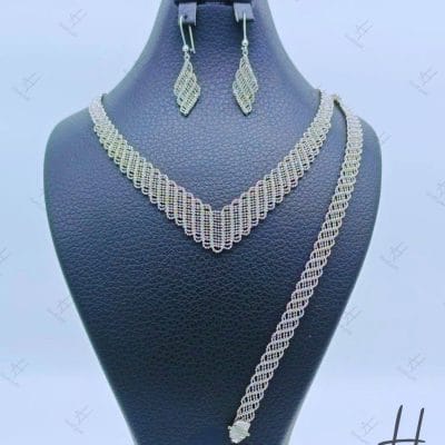 سرویس طلای زنانه ، سفید ، بافتنی ، تک رج (شال)