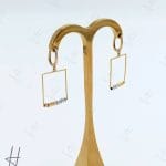 گوشواره طلای طرح مستطیل با آویز توپ البرناردو دو رنگ سفید و زرد (گوشواره zahabi)