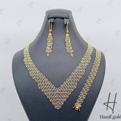 سرویس طلای زنانه ، دو رنگ زرد و سفید ، بافتنی تک رج ( سرویس شال)