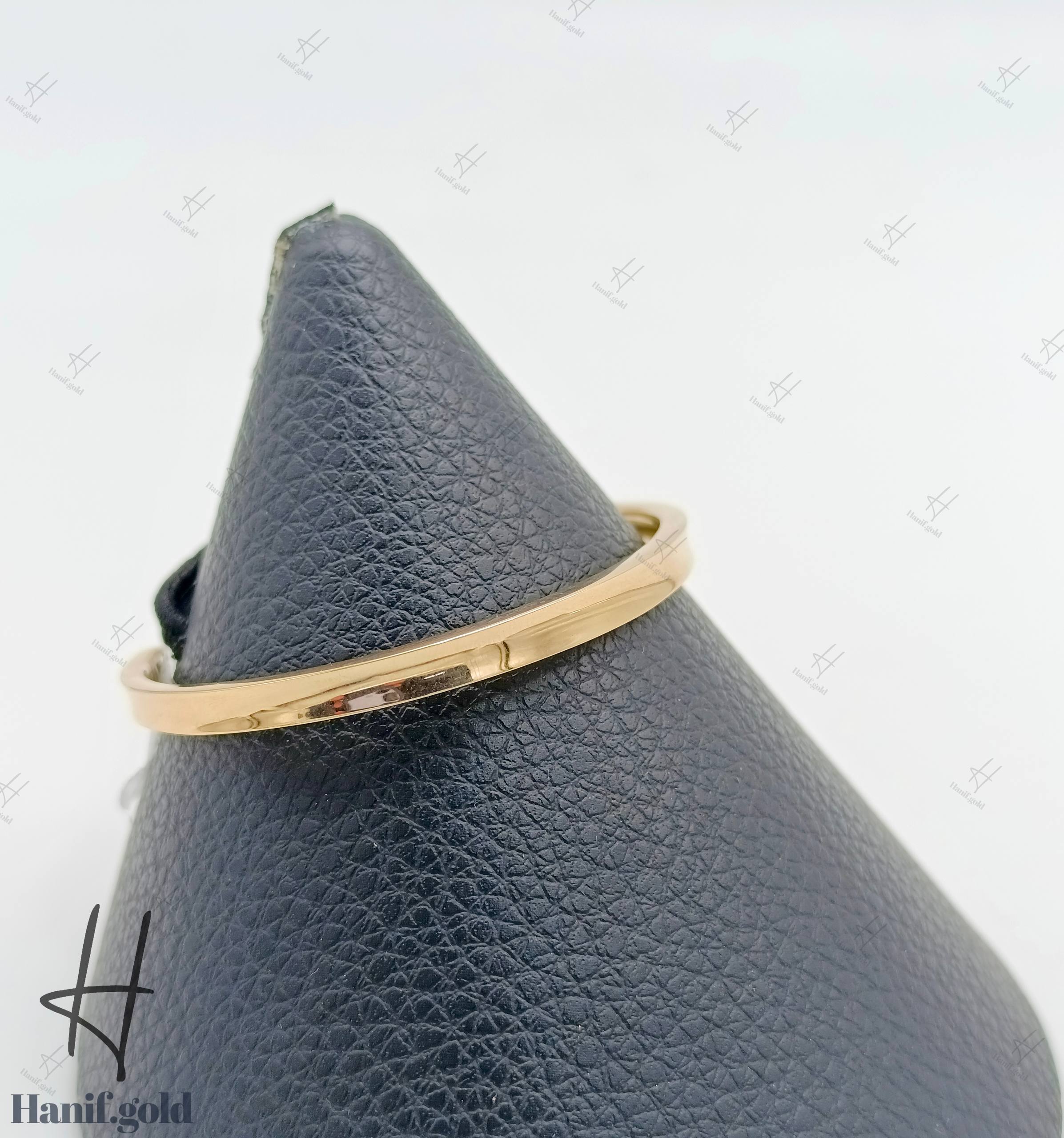 photo_۲۰۲۵-۰۹-۱۷_۱۸-۴۳-۲۲ دستبند النگویی طلای زرد آیینهای،بنگل ساده(بنگل آدرین) - Image 1