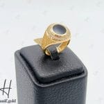 انگشتر طلای مردانه اونیکس با نگین اتمی
