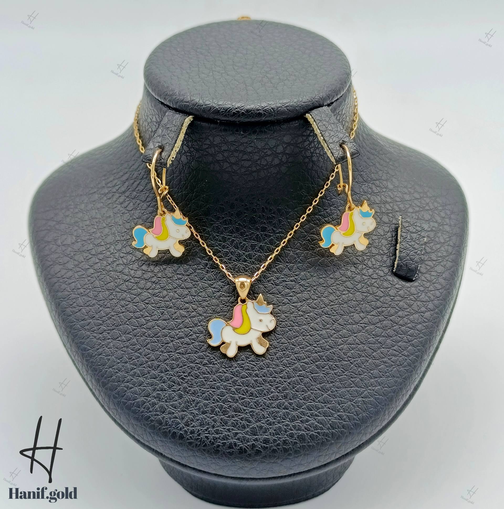 photo_2025-10-18_11-37-40 نیم ست طلای بچهگانه اسب تک شاخ (مجموعه دلارام) - Image 1