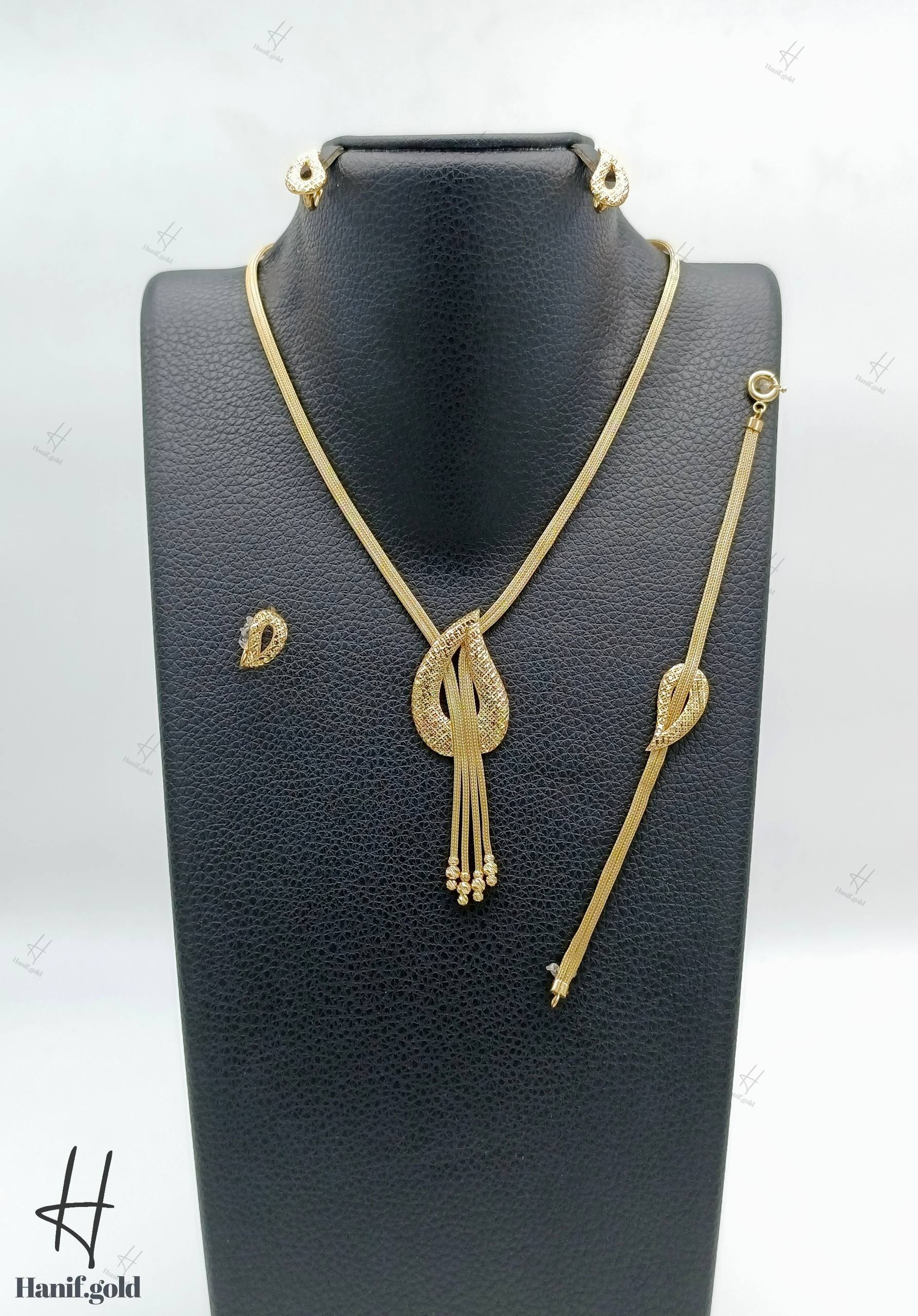 photo_2025-10-19_11-12-00 سرویس طلای طرح اشک با بند فرد - Image 1