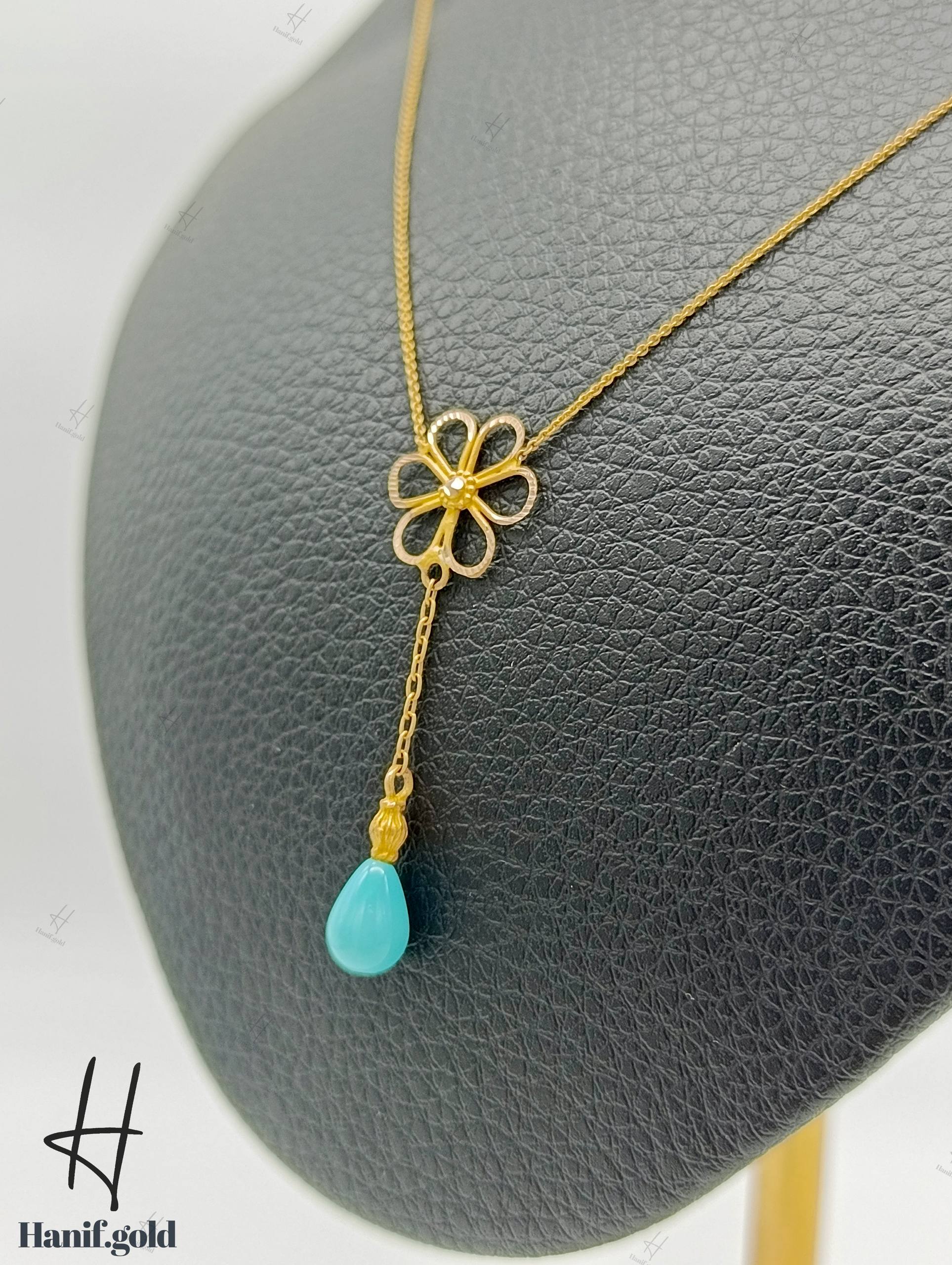 photo_۲۰۲۵-۱۰-۰۷_۱۲-۳۰-۳۴ گردنی طلای سوپرسوپریت طرح گل و آویز سنگ - Image 1