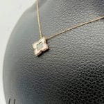 گردنی طلای سوپرسوپریت ونکلیف سفید و سبز