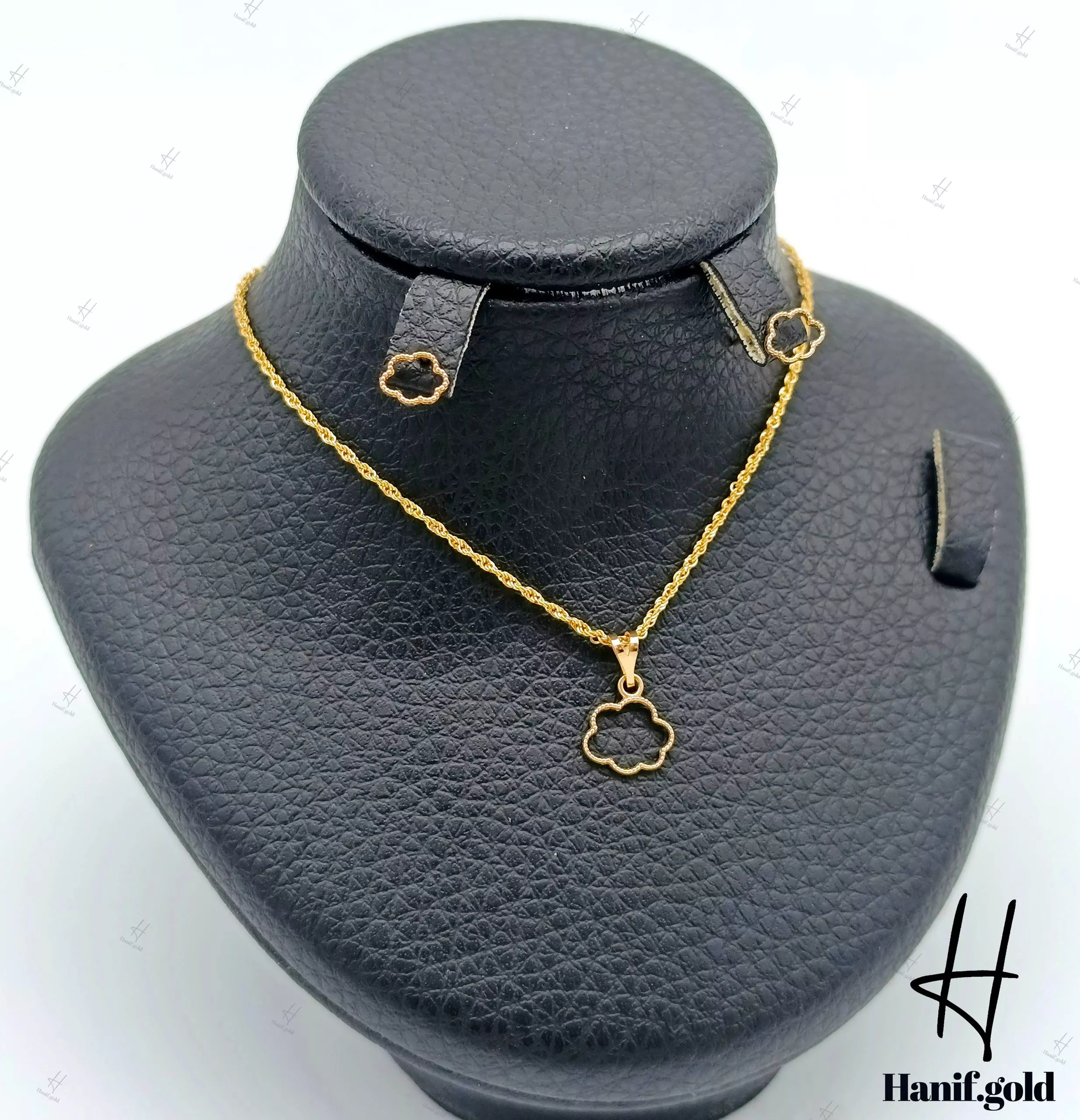 photo_2025-12-08_17-43-14 نیم ست طلای مینیمال طرح ابر (نیم ست کرابو) - Image 1